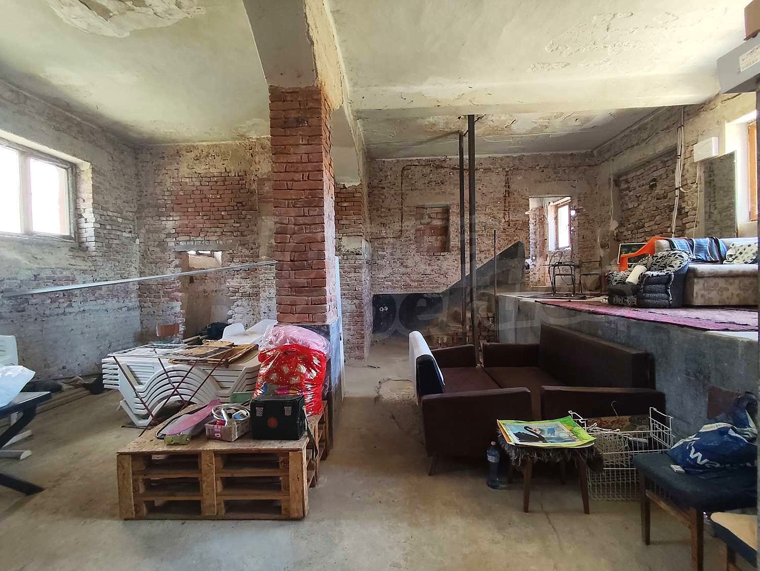 Gallery Picture 17