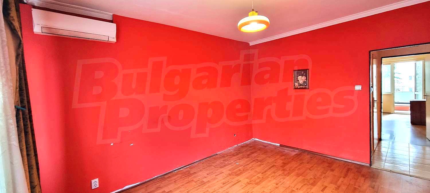 Gallery Picture 12