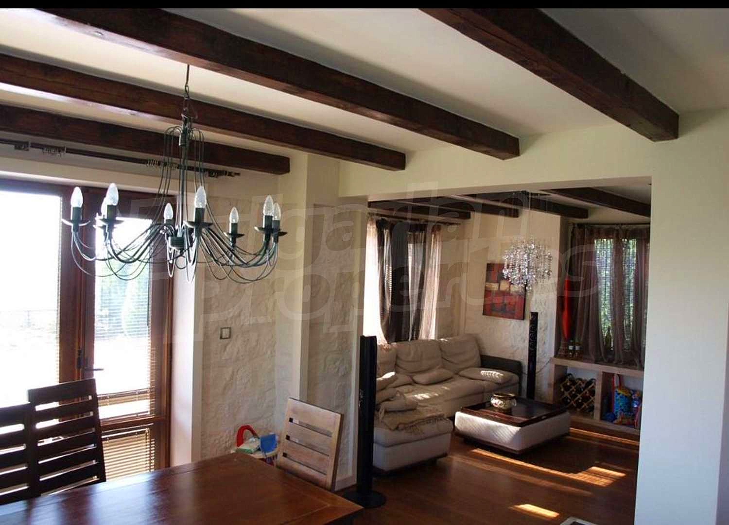 Gallery Picture 6