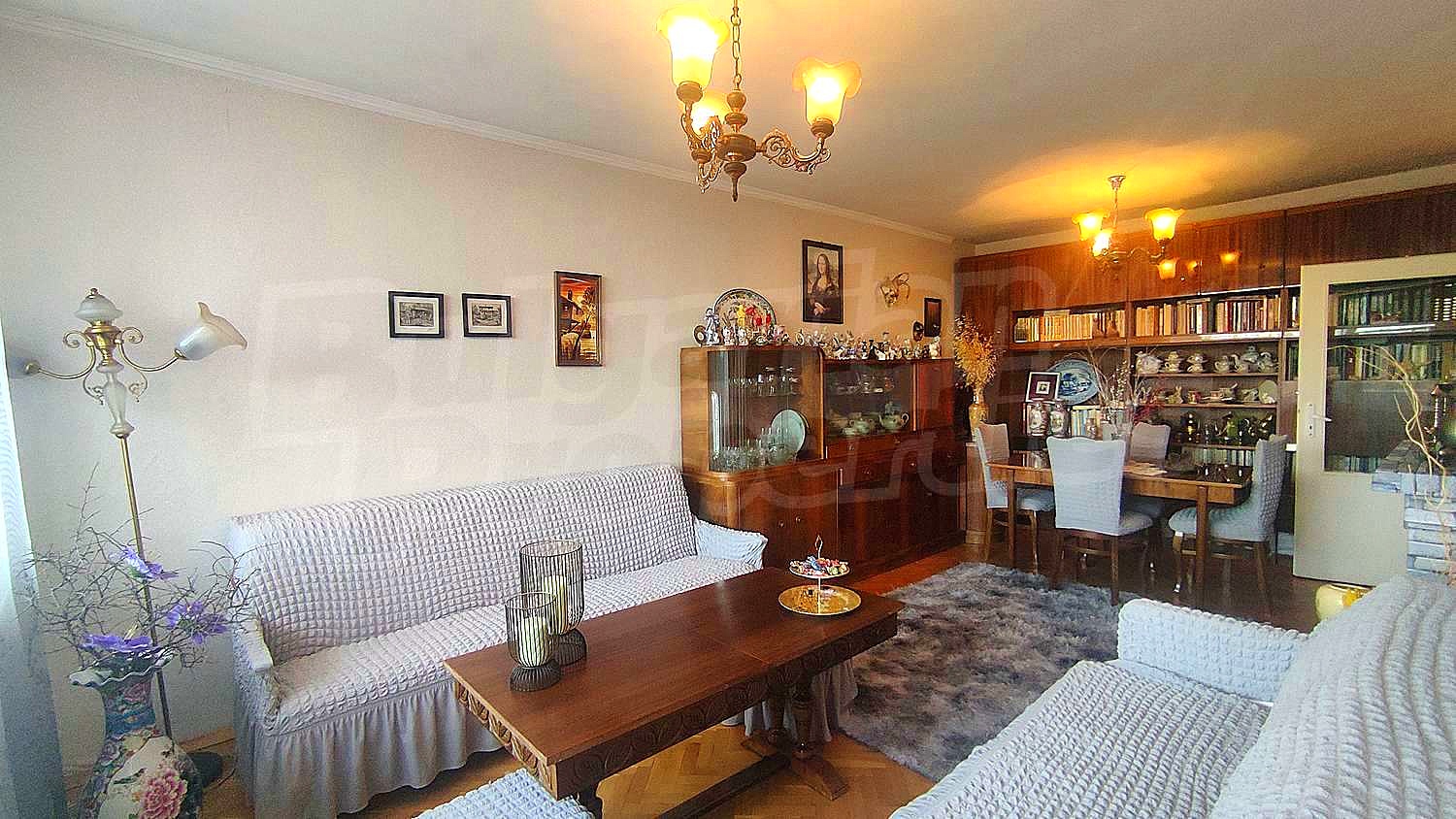 Gallery Picture 3