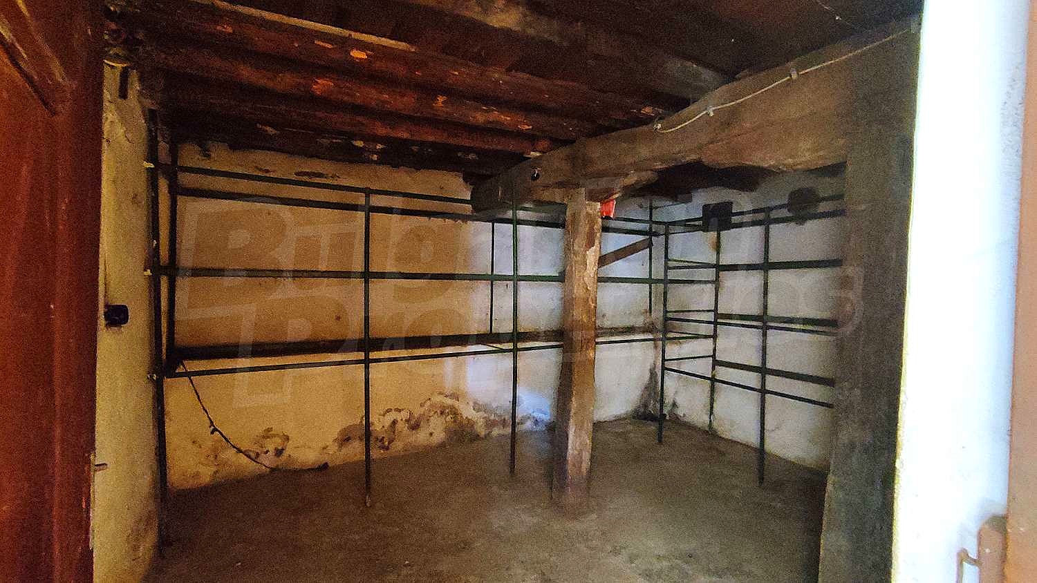 Gallery Picture 12