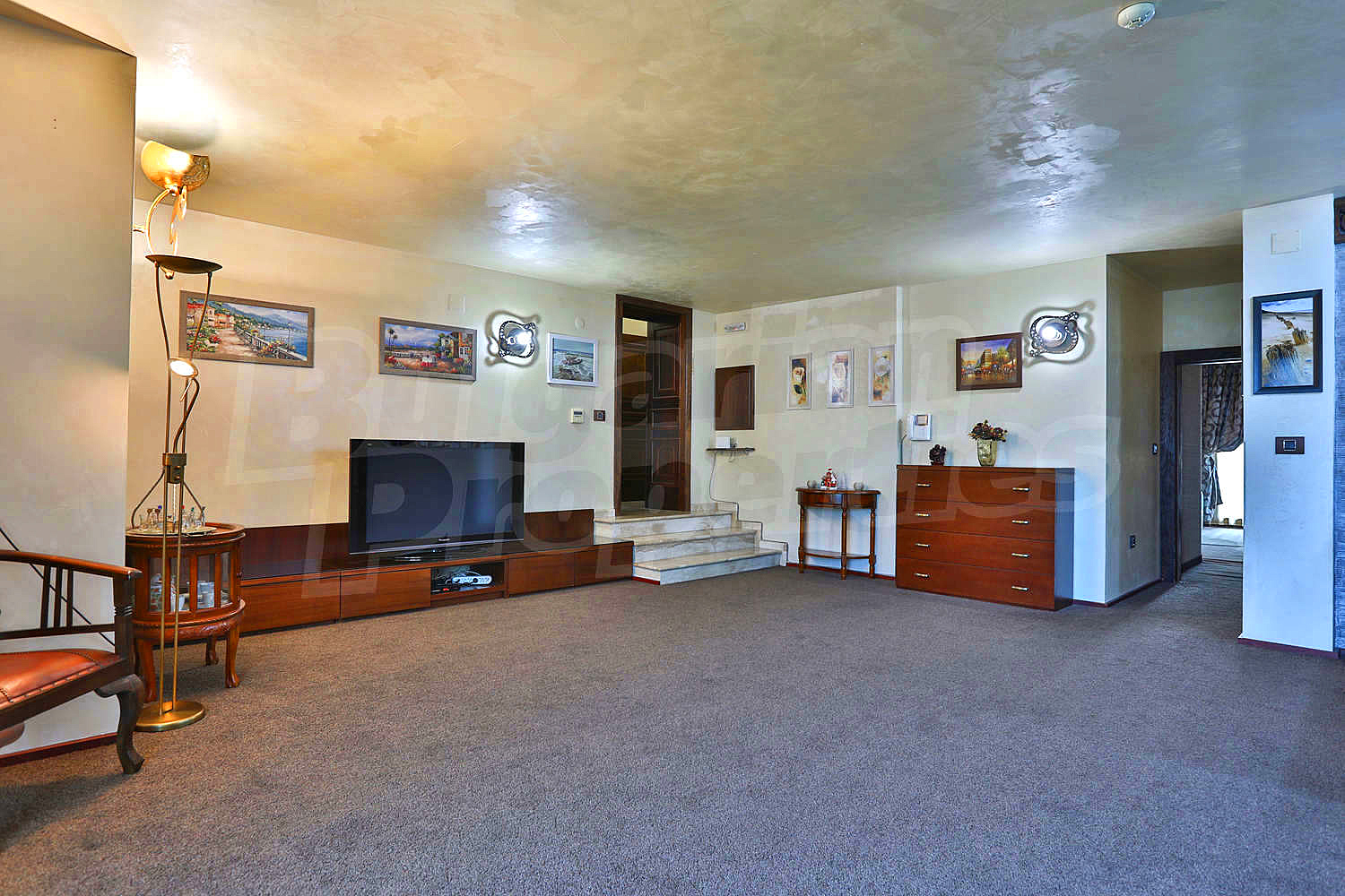 Gallery Picture 14