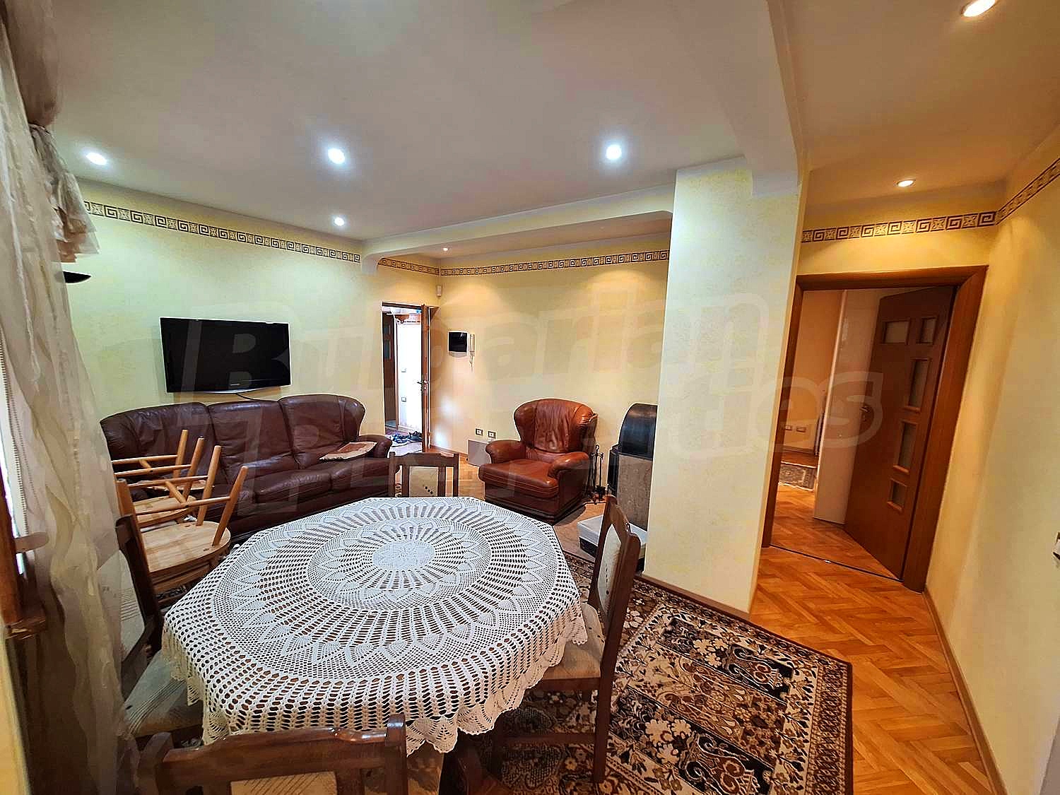 Gallery Picture 2