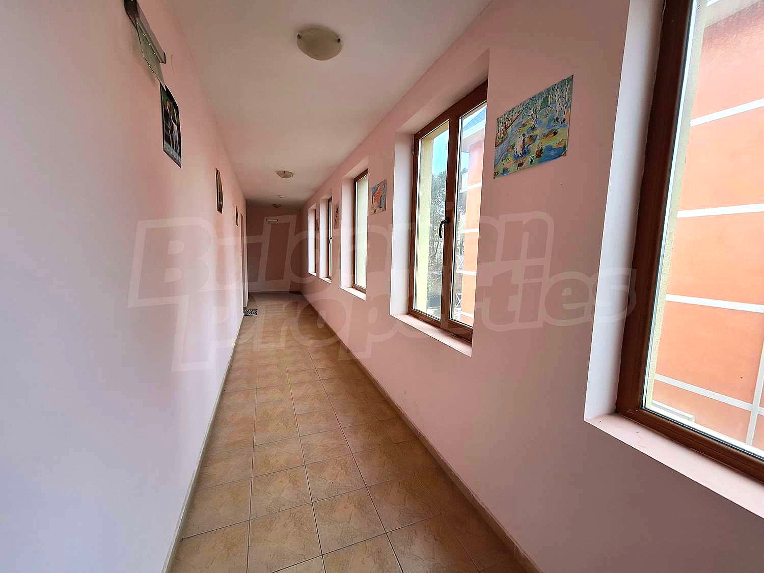 Gallery Picture 14