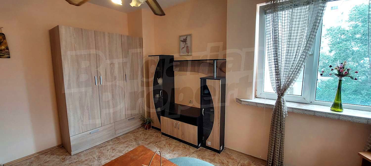 Gallery Picture 3