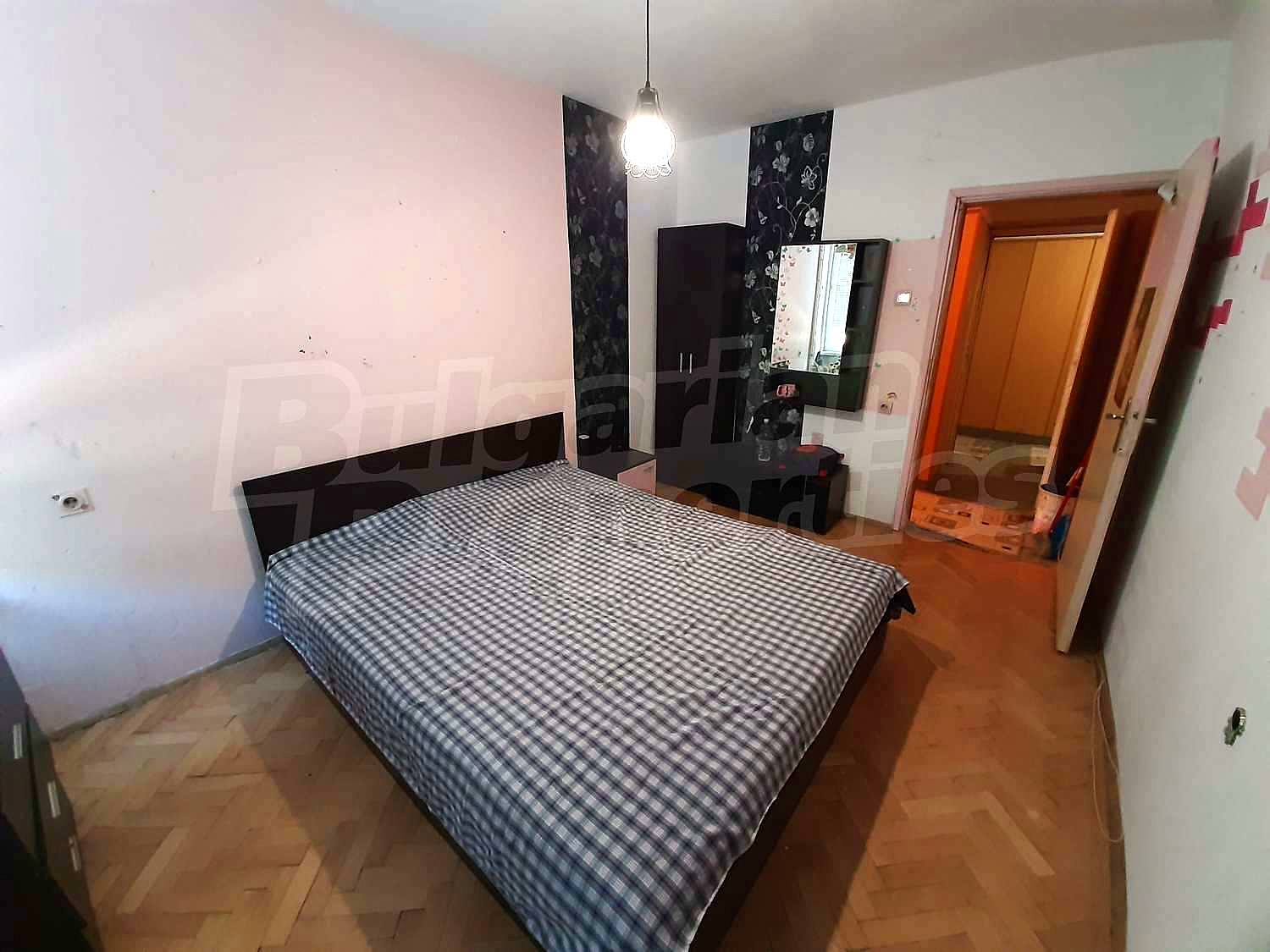 Gallery Picture 15