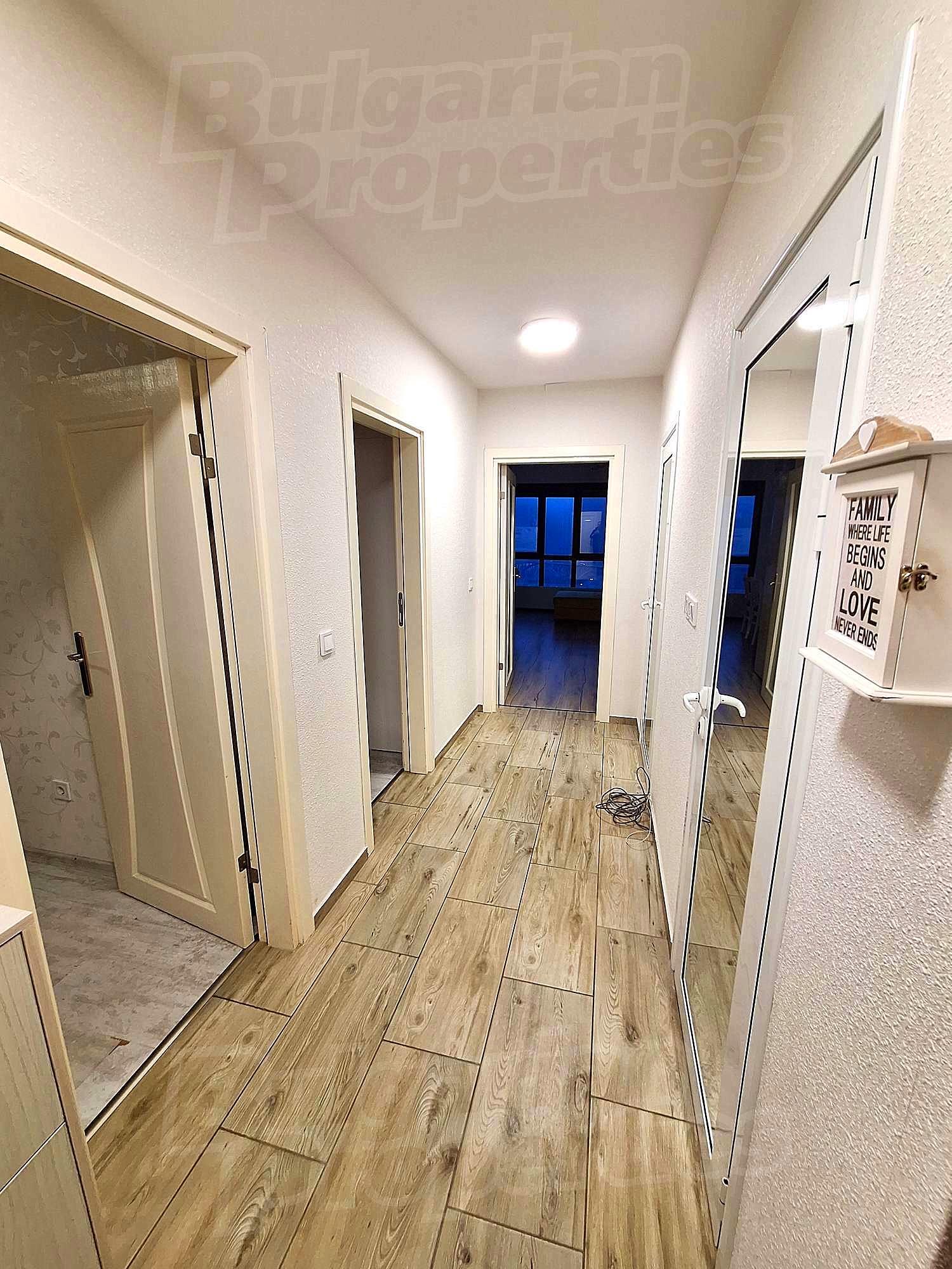 Gallery Picture 29
