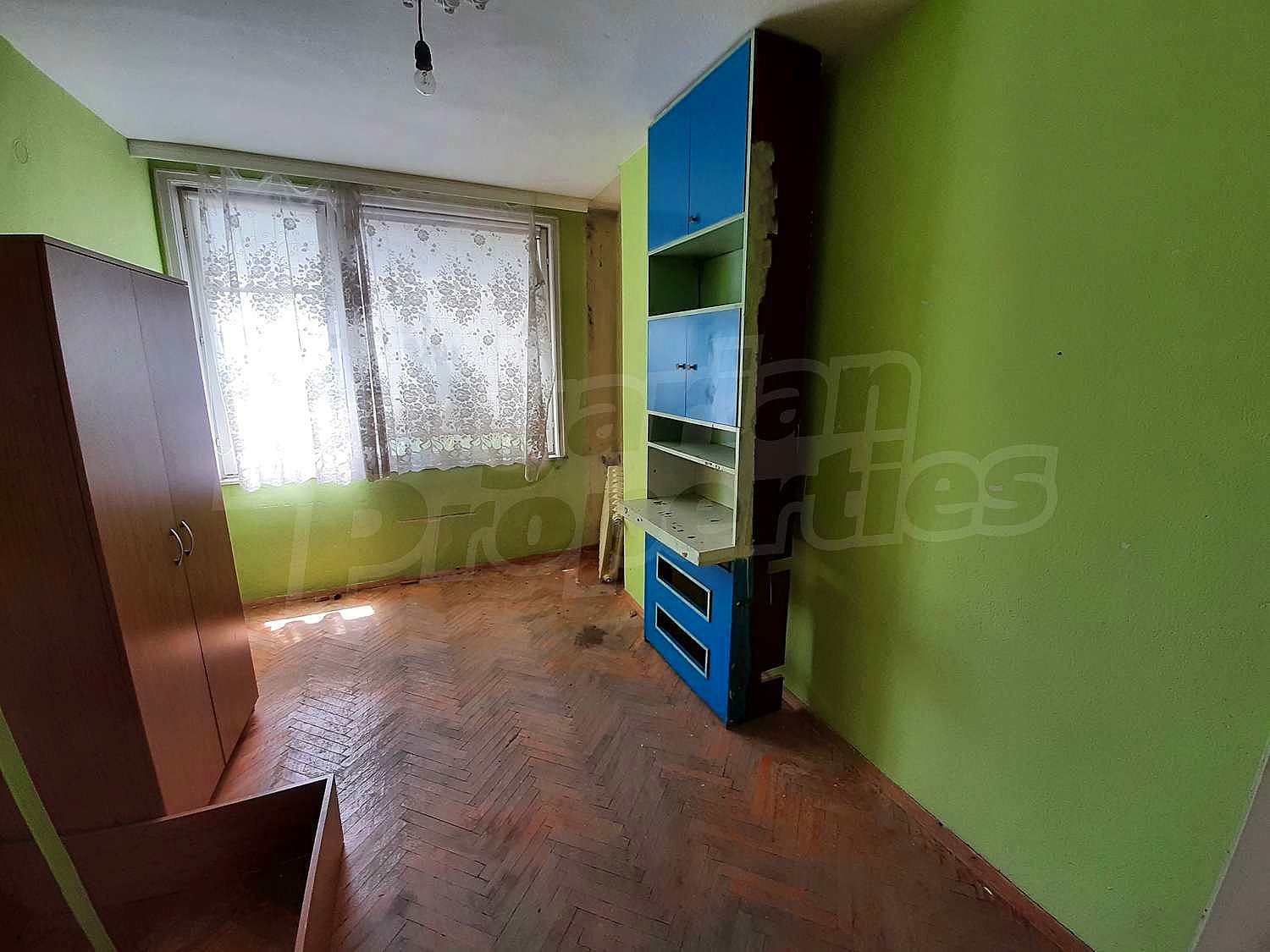 Gallery Picture 4