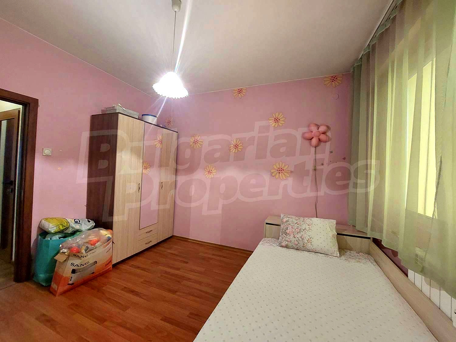 Gallery Picture 16