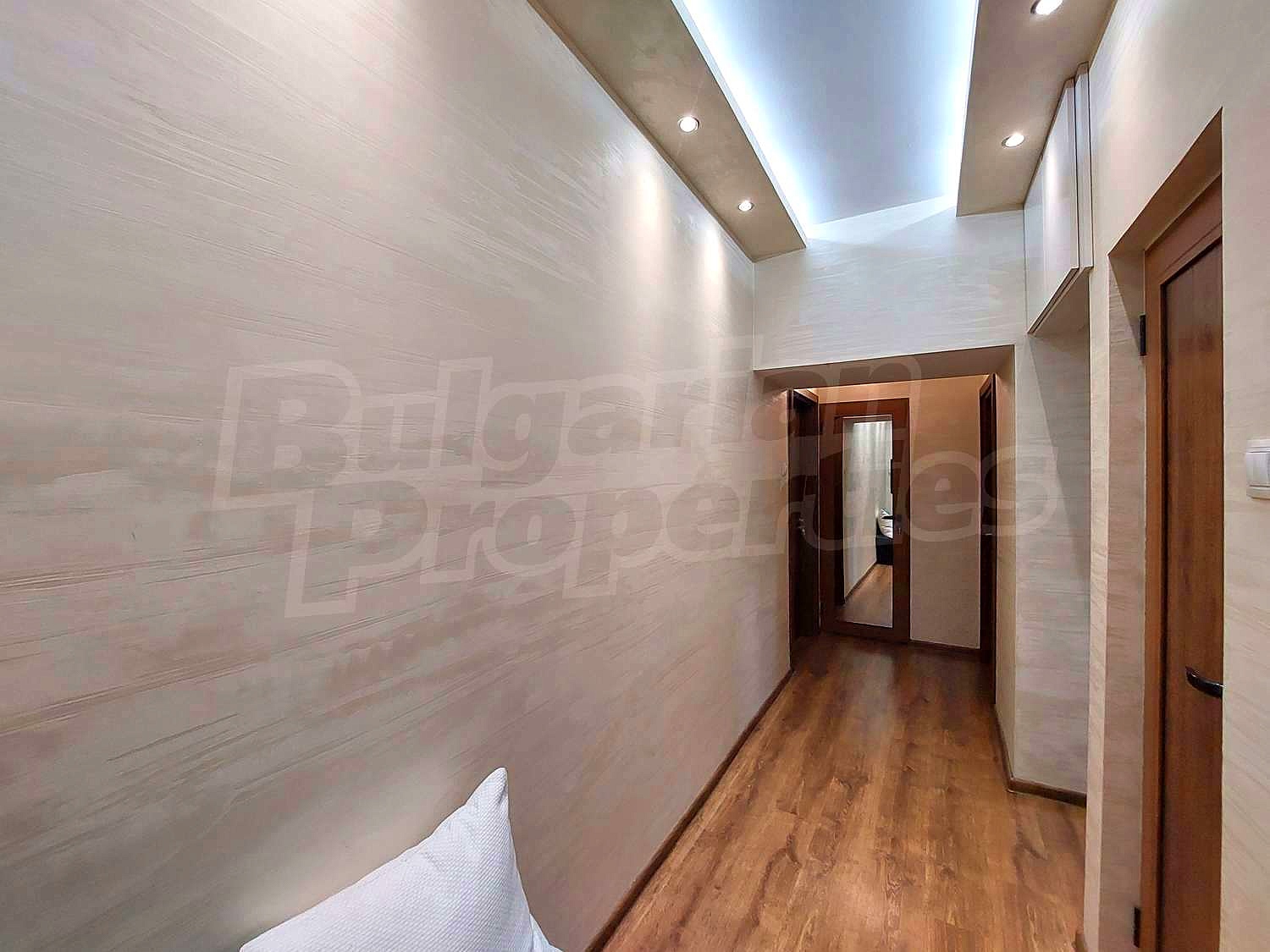 Gallery Picture 19