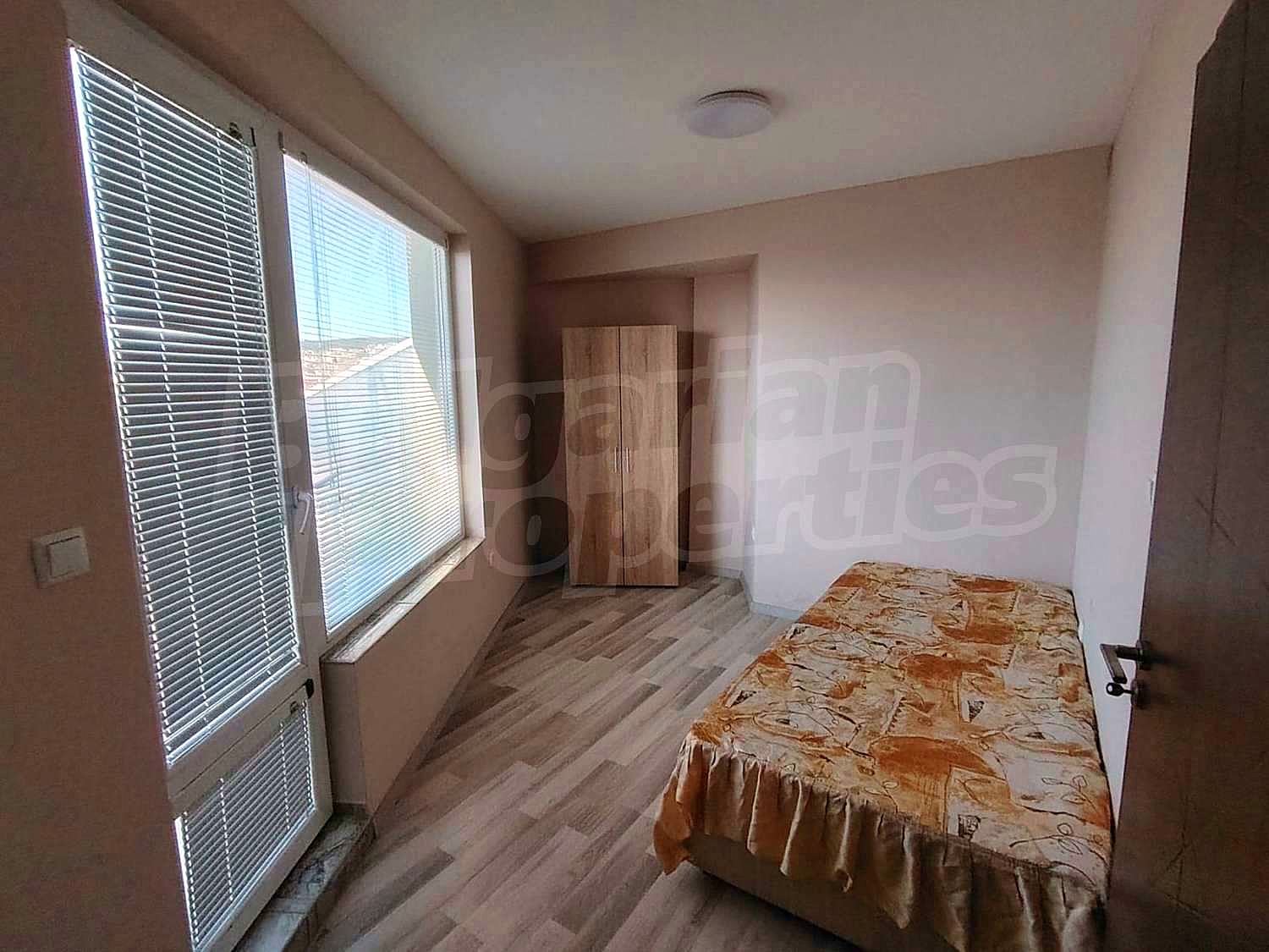 Gallery Picture 4