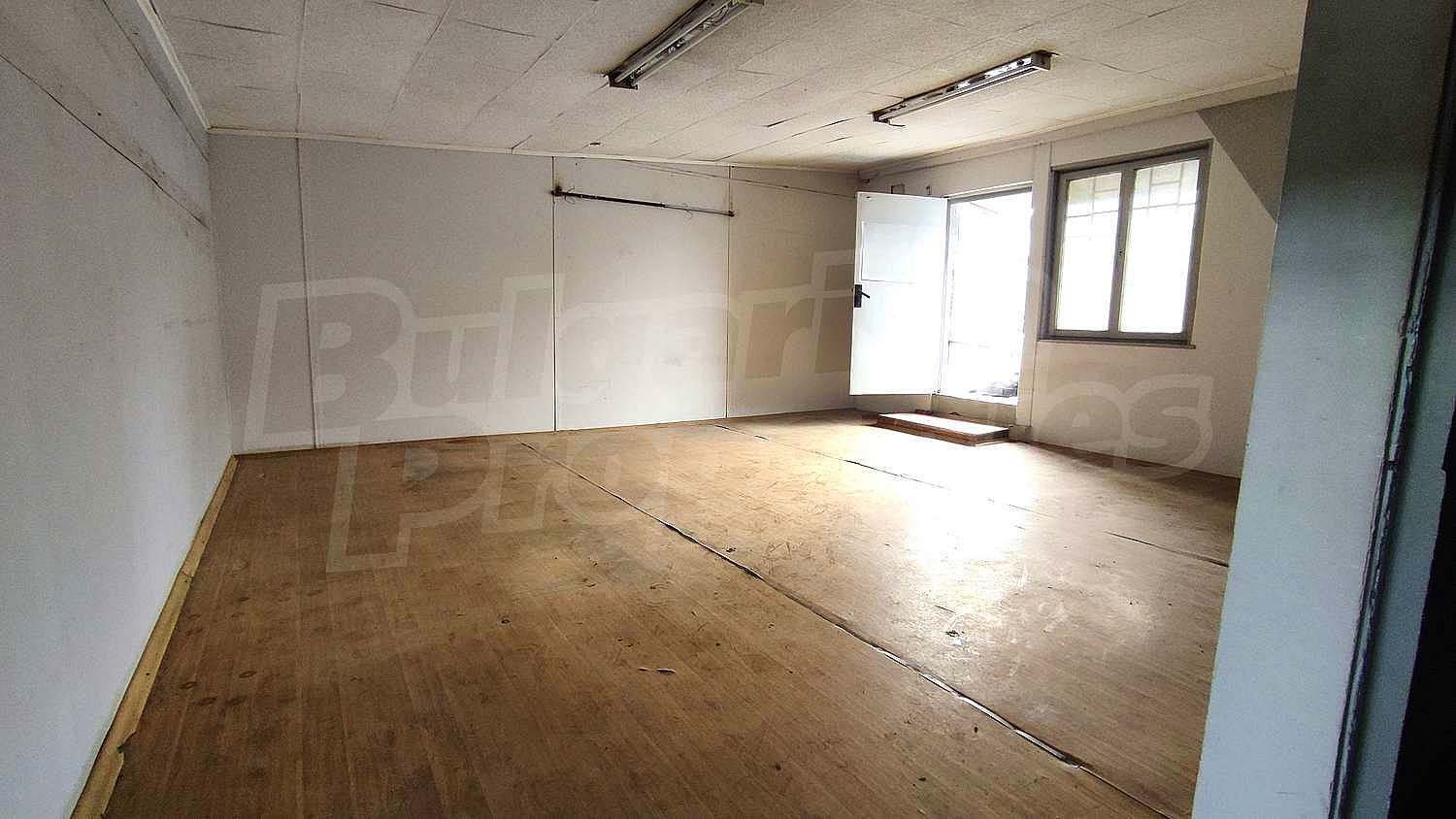 Gallery Picture 3