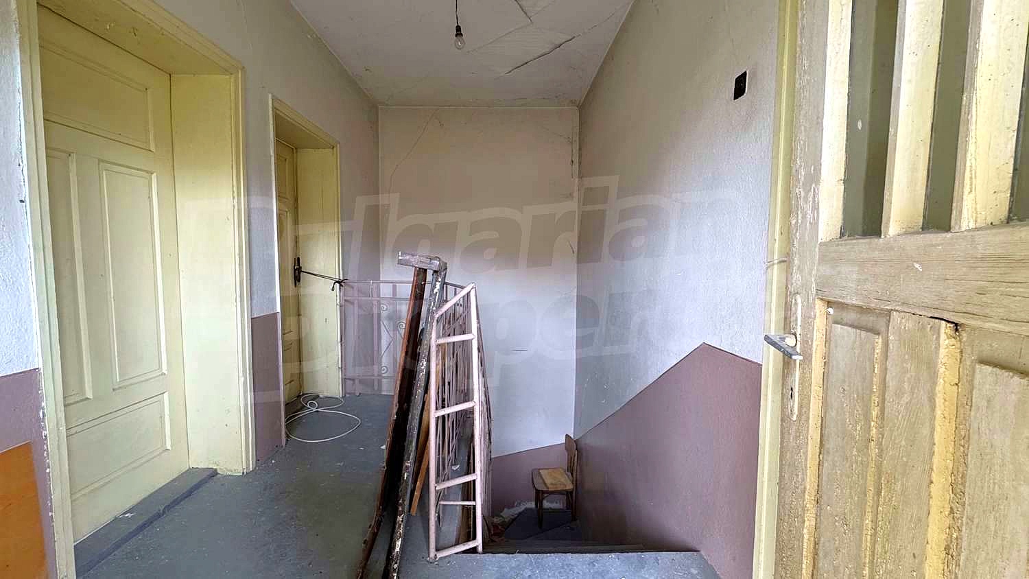 Gallery Picture 30
