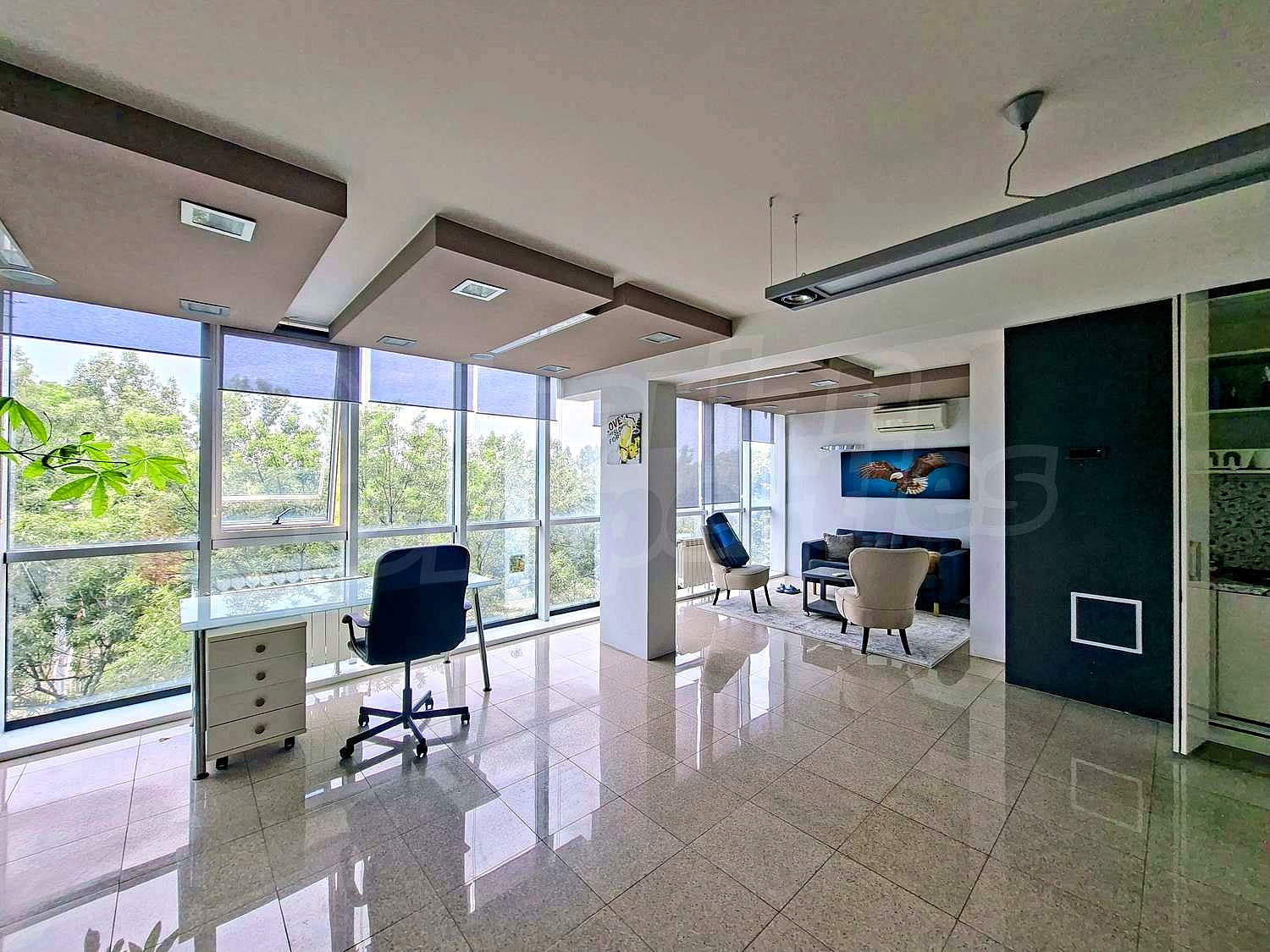 Gallery Picture 2