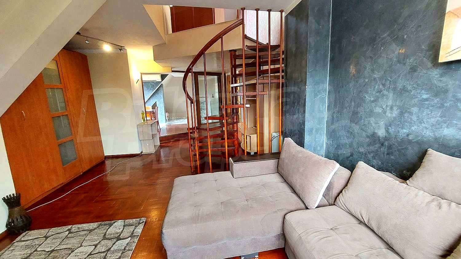 Gallery Picture 2