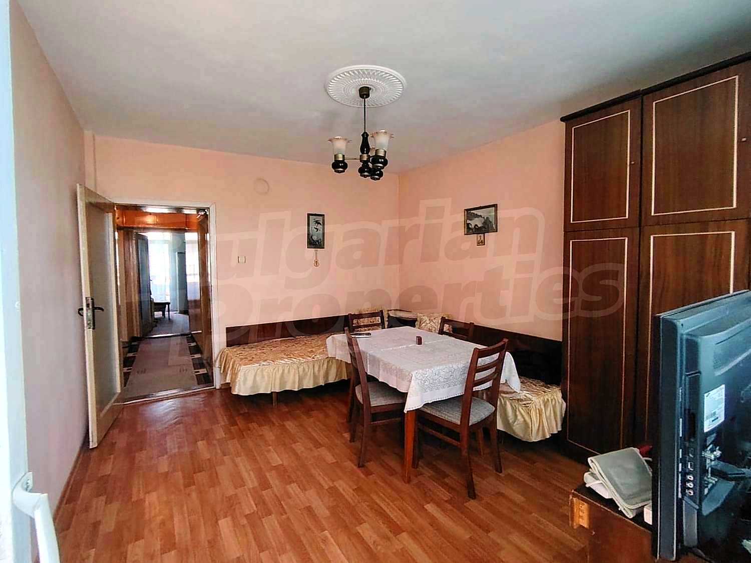 Gallery Picture 4