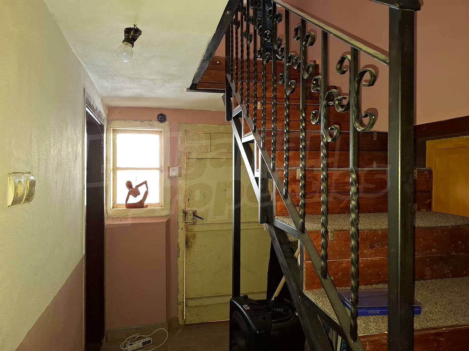 Gallery Picture 17