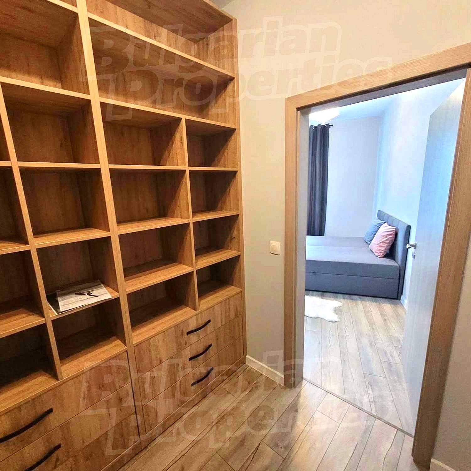 Gallery Picture 3