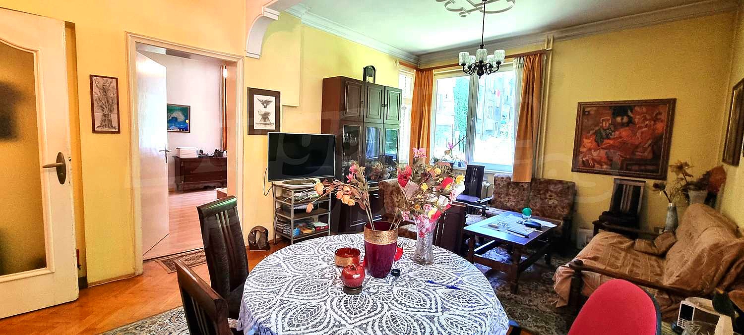 Gallery Picture 4