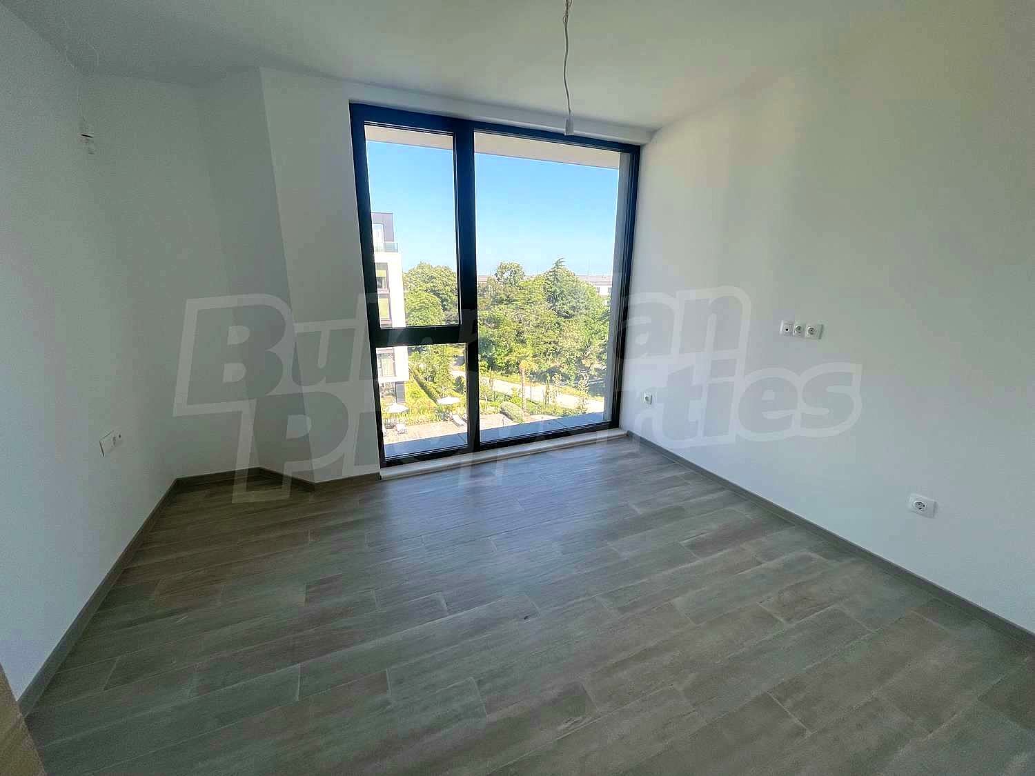 Gallery Picture 27