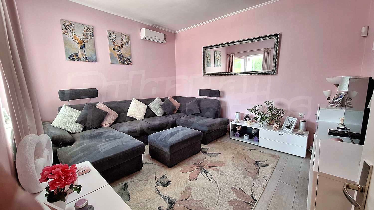 Gallery Picture 5