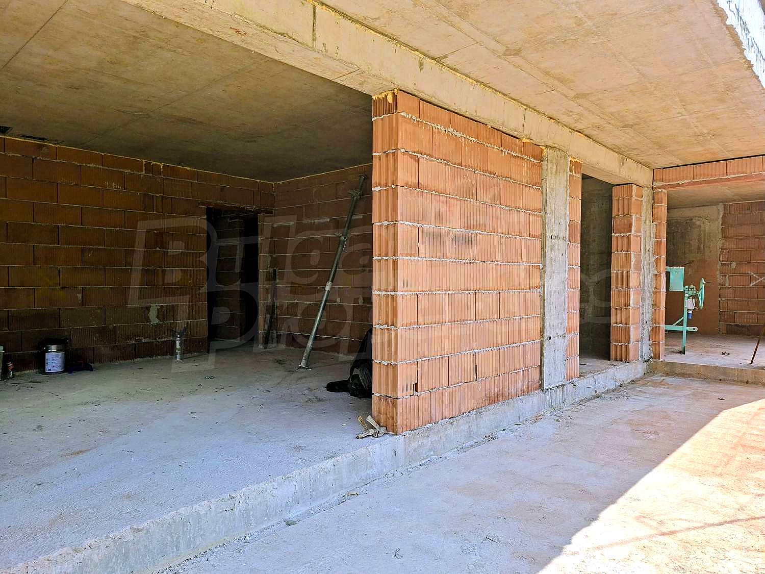Gallery Picture 5