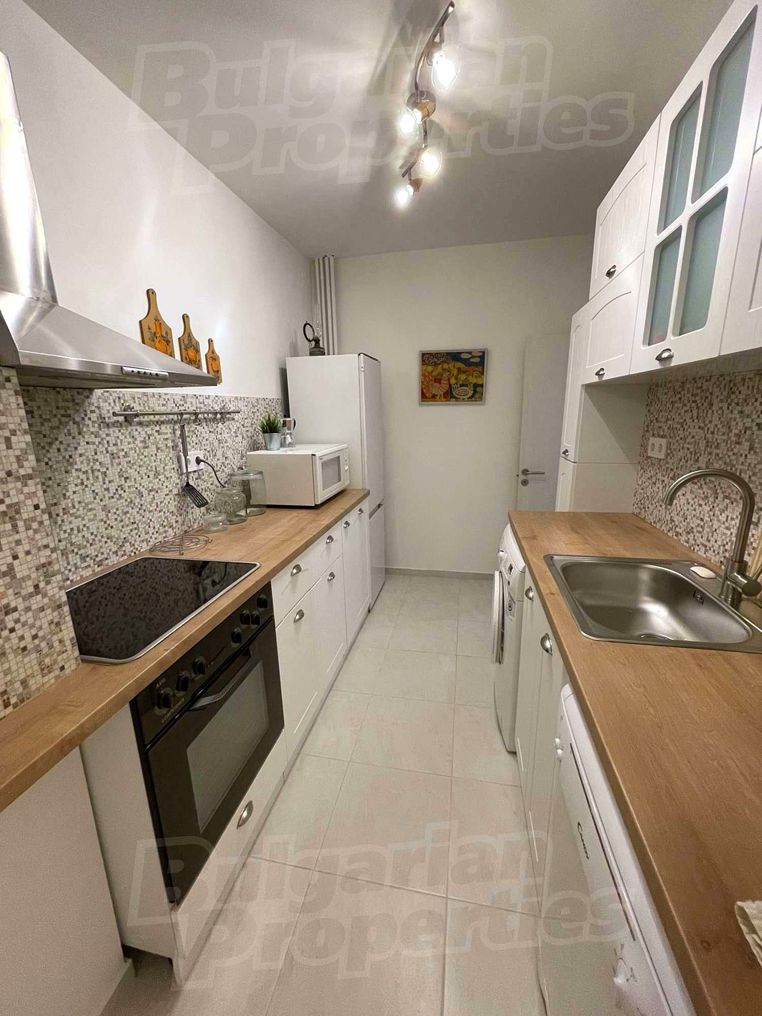 Gallery Picture 4