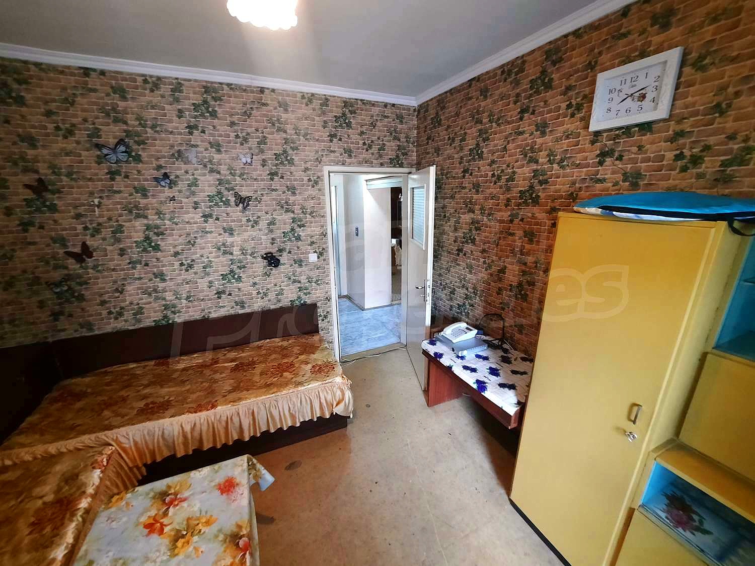 Gallery Picture 11