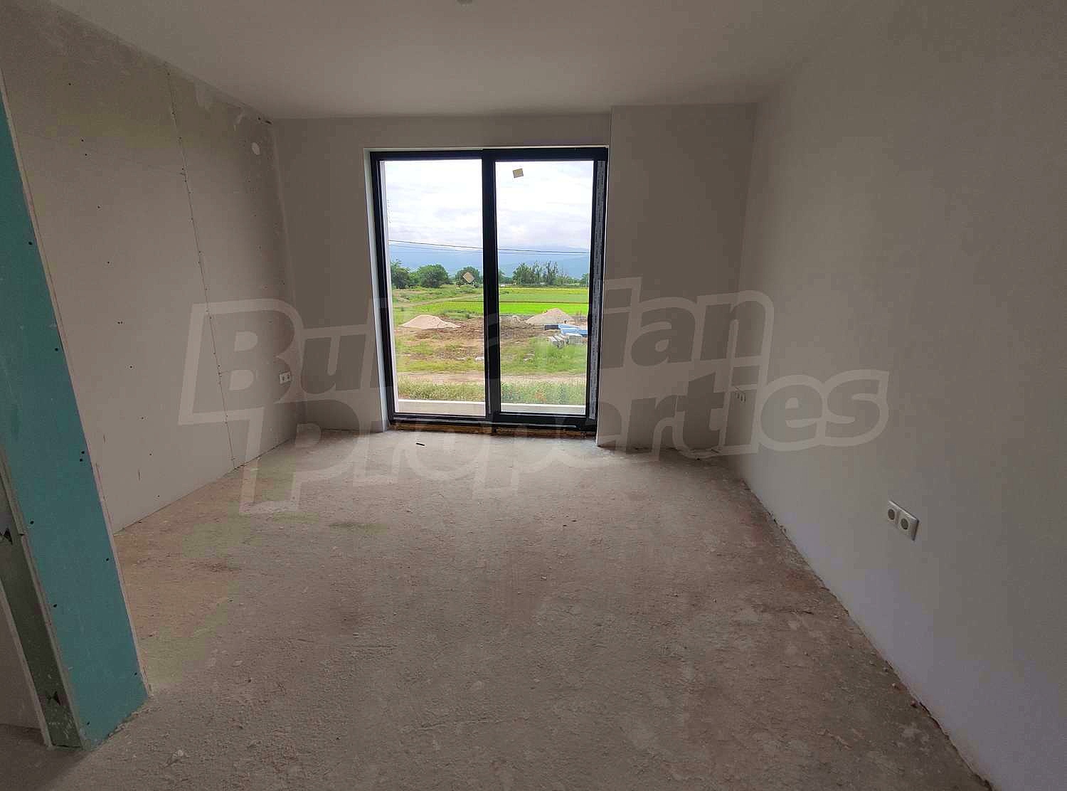 Gallery Picture 28