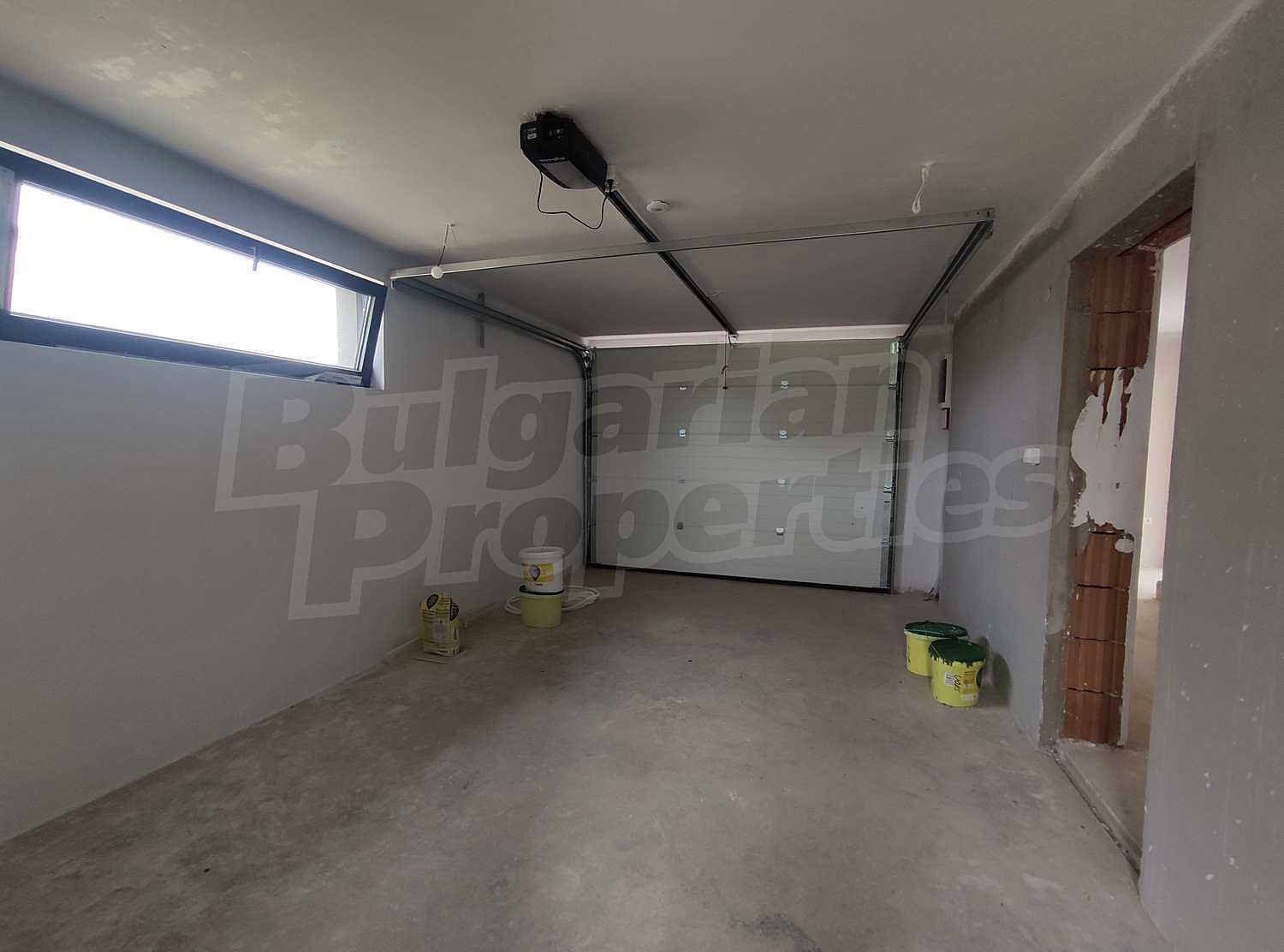 Gallery Picture 14
