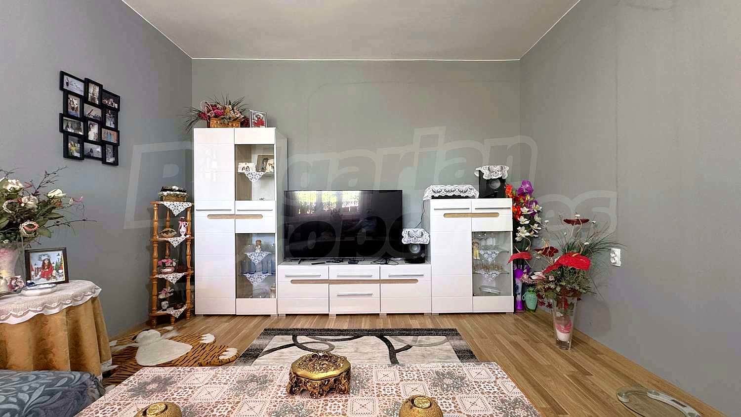 Gallery Picture 5