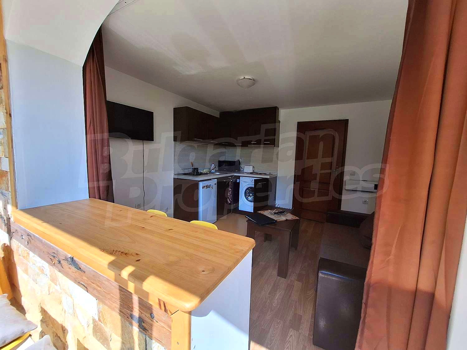 Gallery Picture 4