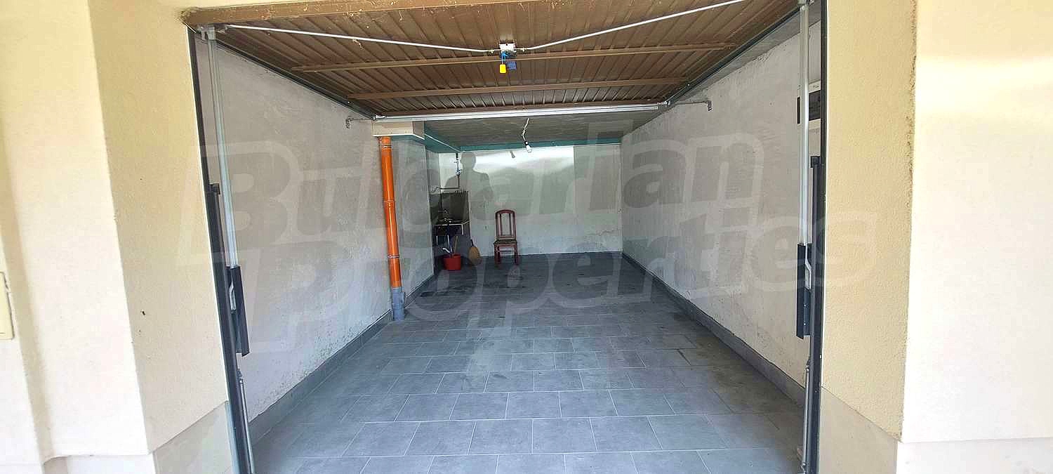 Gallery Picture 6