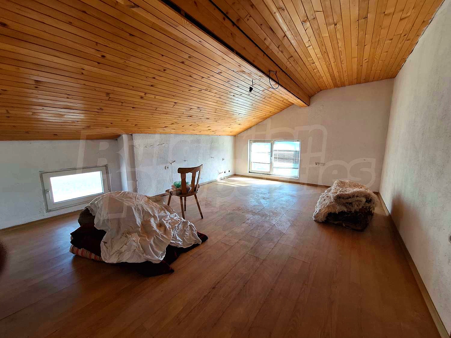 Gallery Picture 22