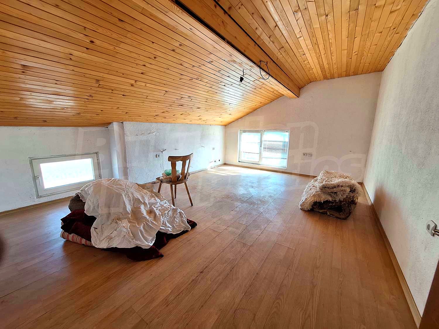 Gallery Picture 24