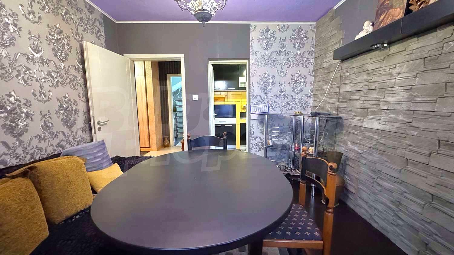 Gallery Picture 5