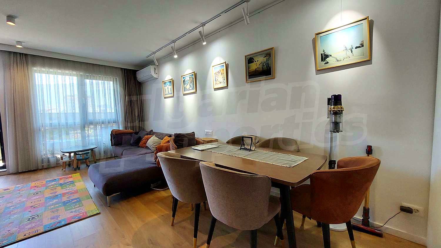 Gallery Picture 2