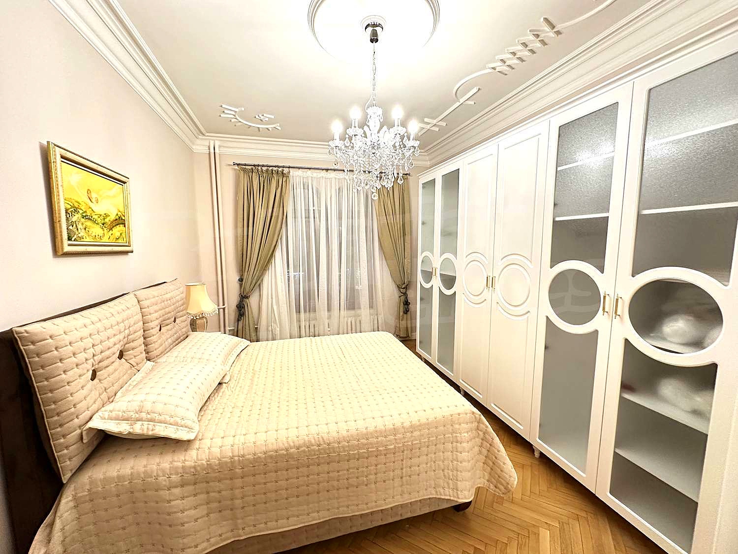 Gallery Picture 10