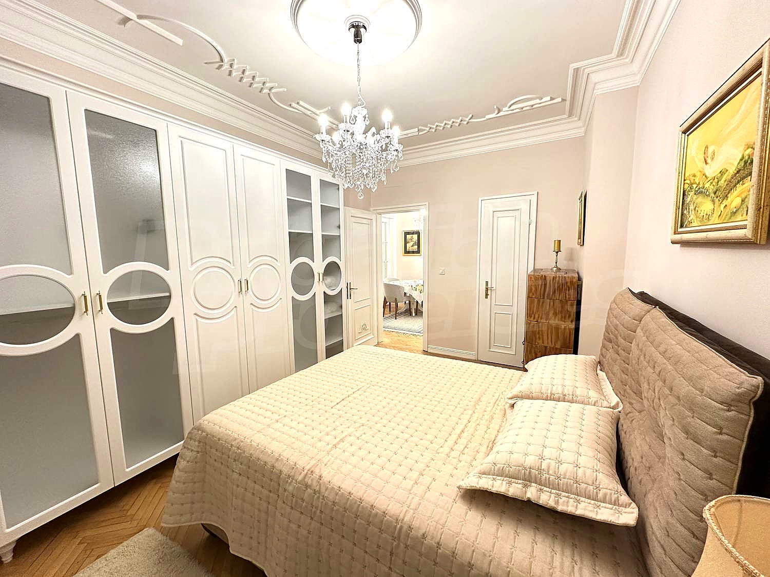 Gallery Picture 11