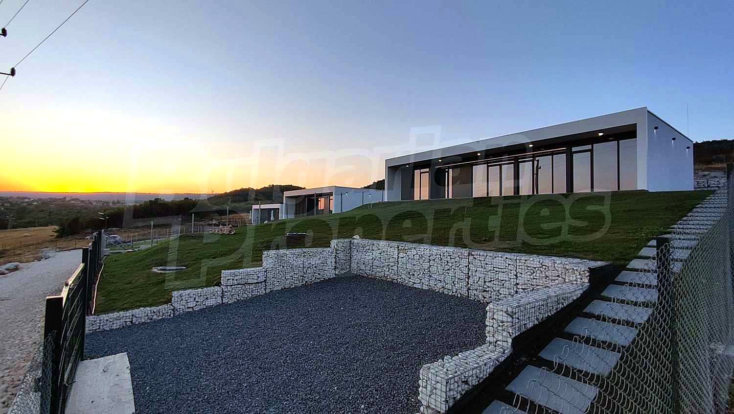 Gallery Picture 4
