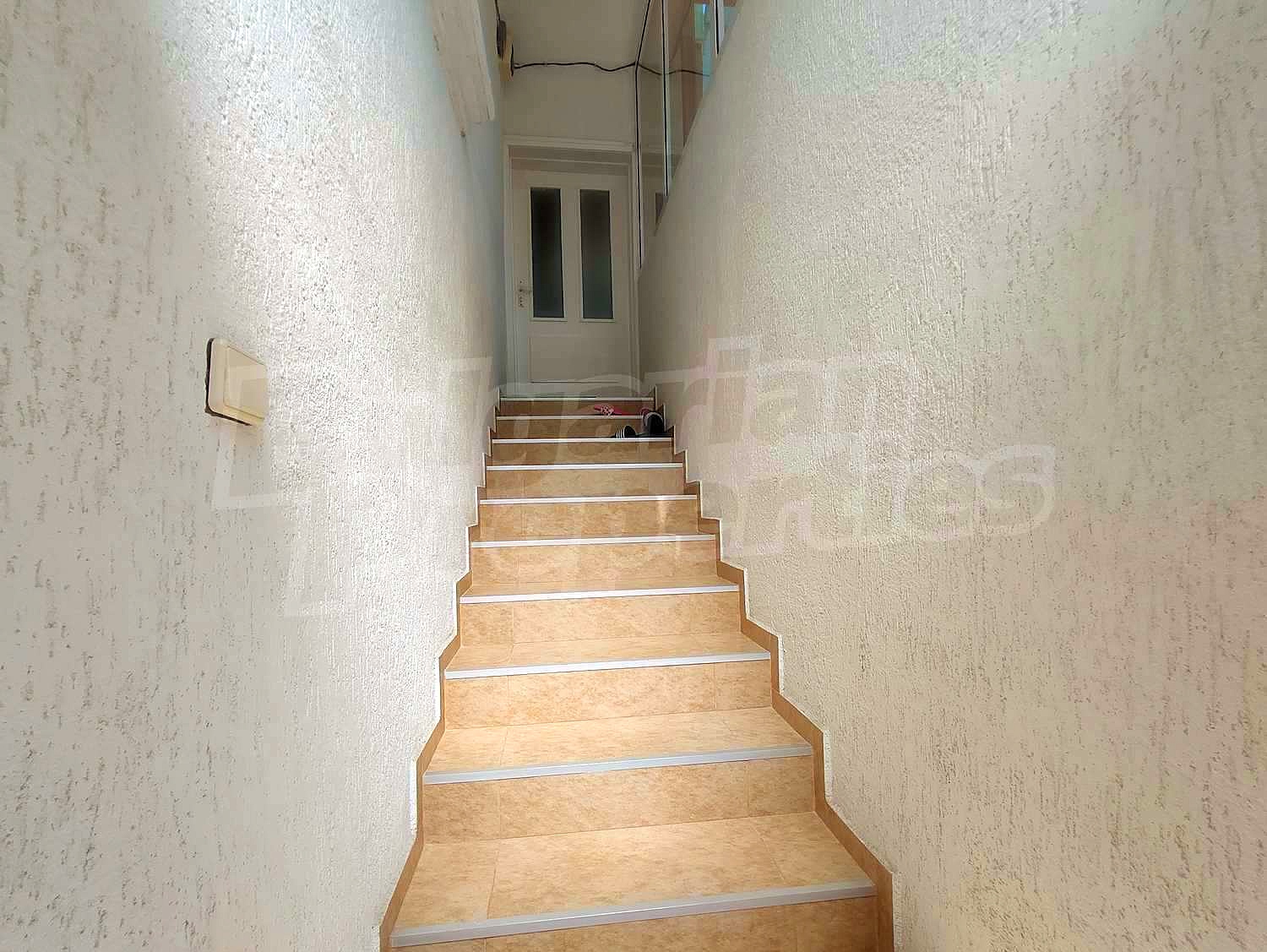 Gallery Picture 8
