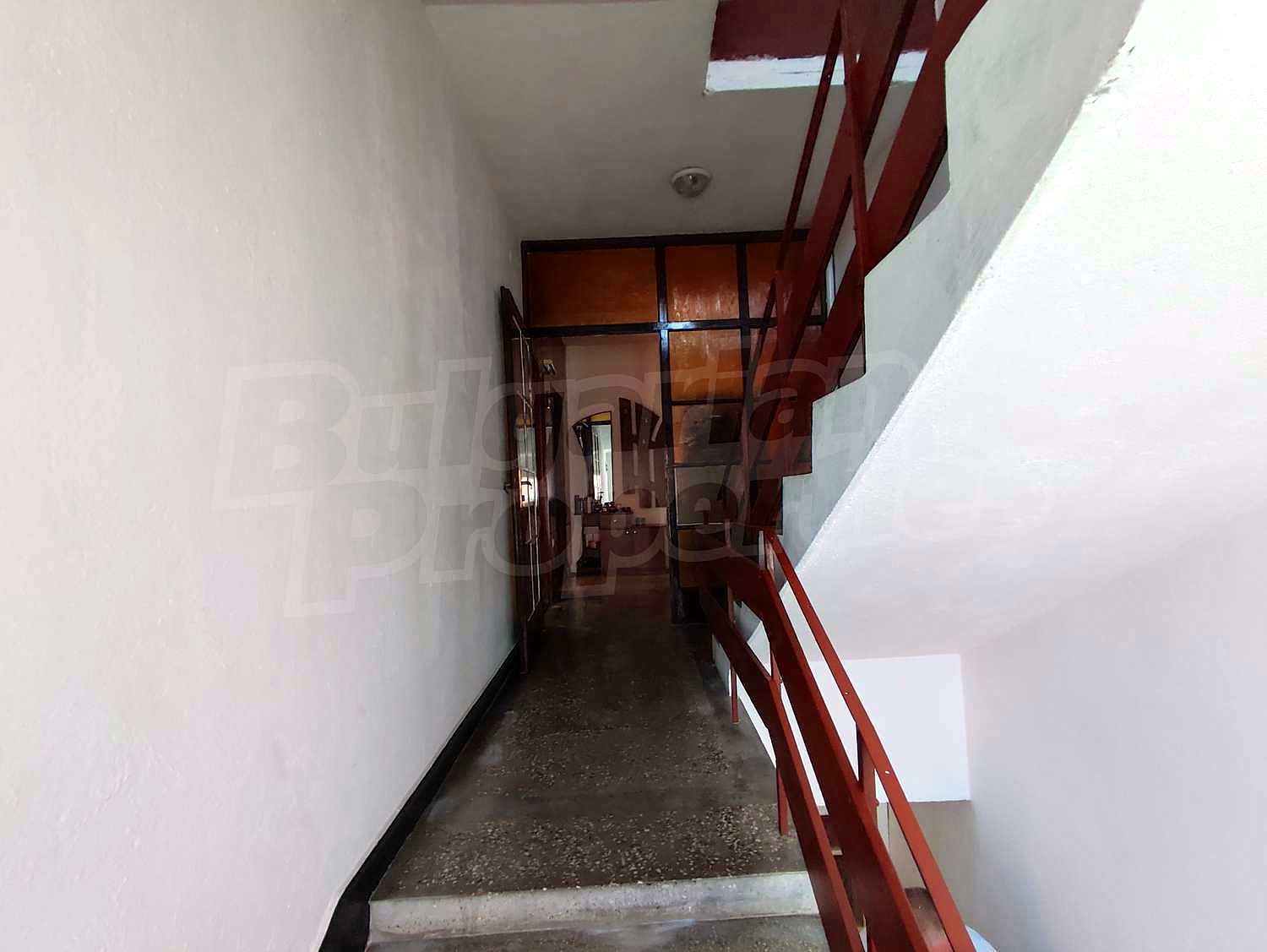 Gallery Picture 10