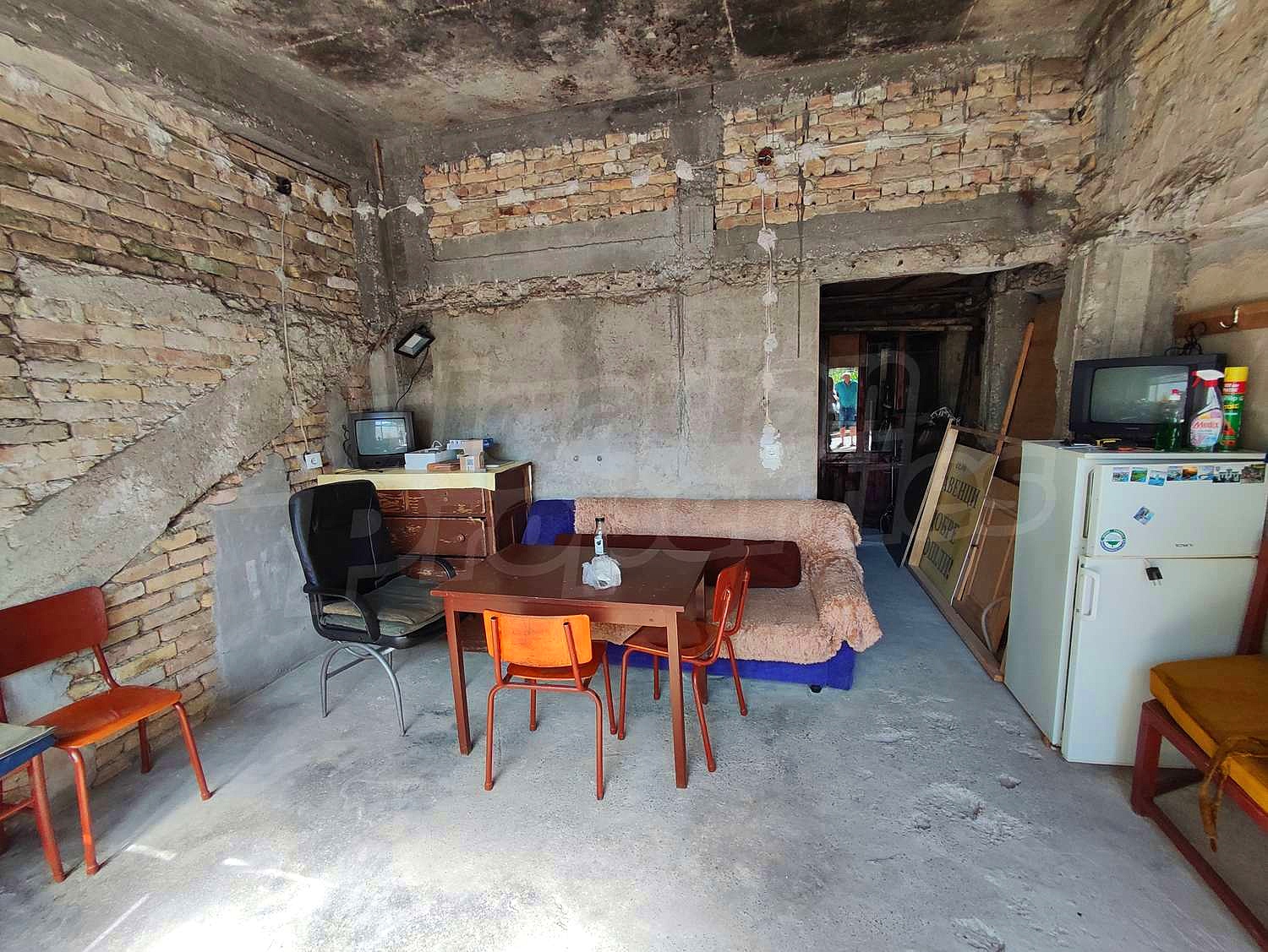 Gallery Picture 25