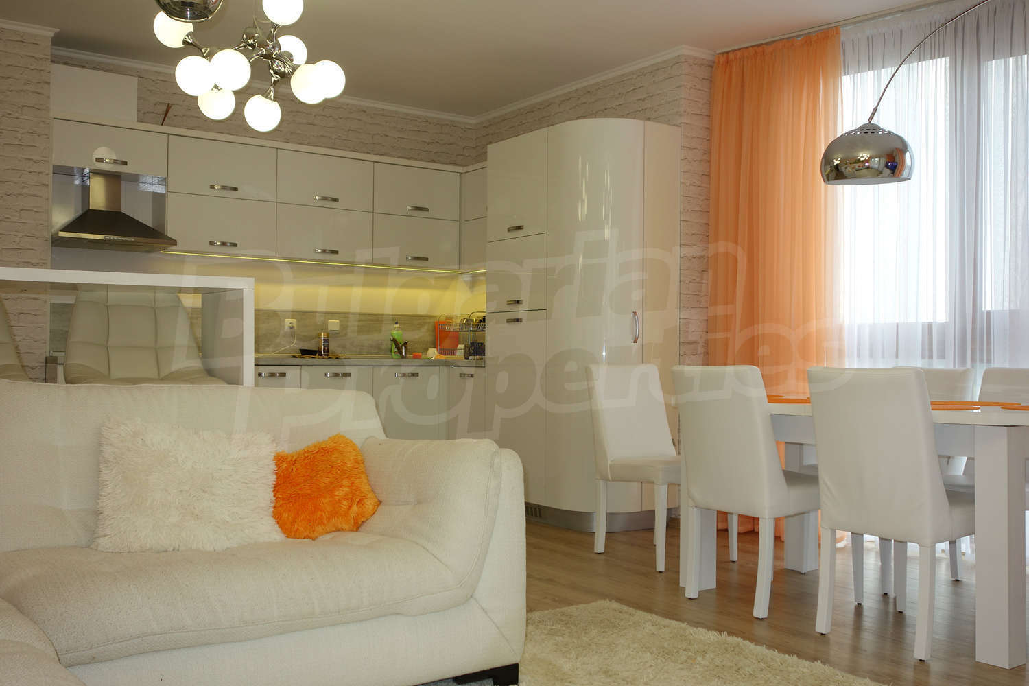 Gallery Picture 4