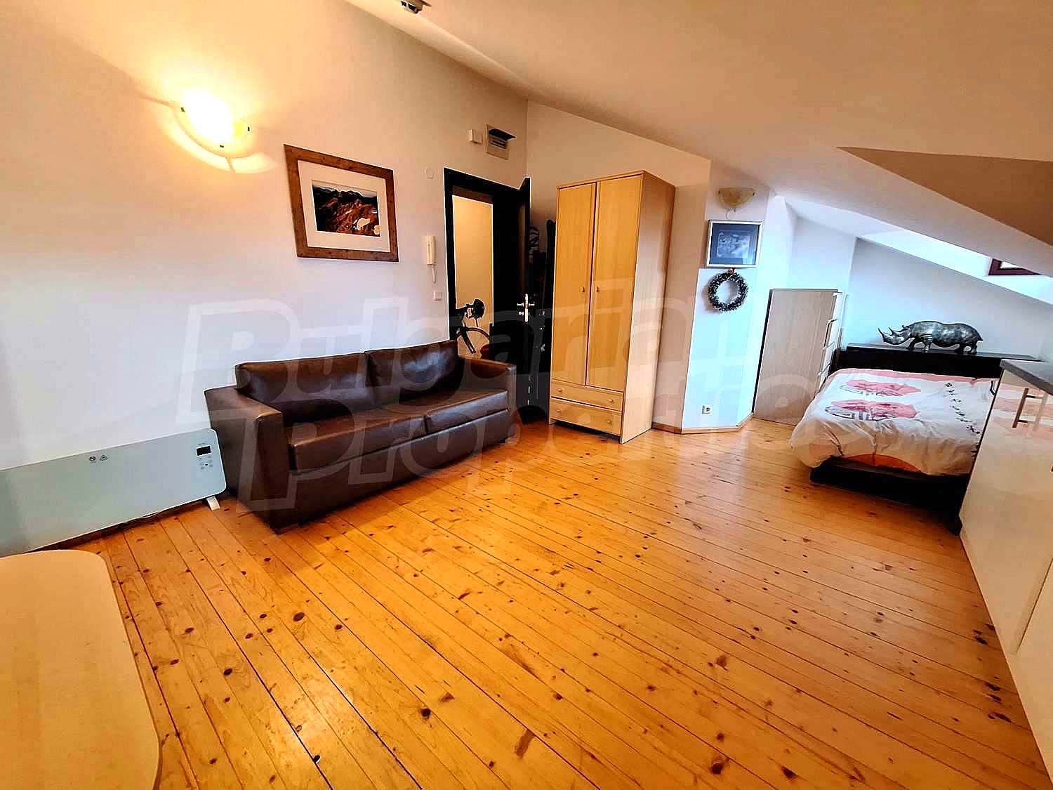 Gallery Picture 9