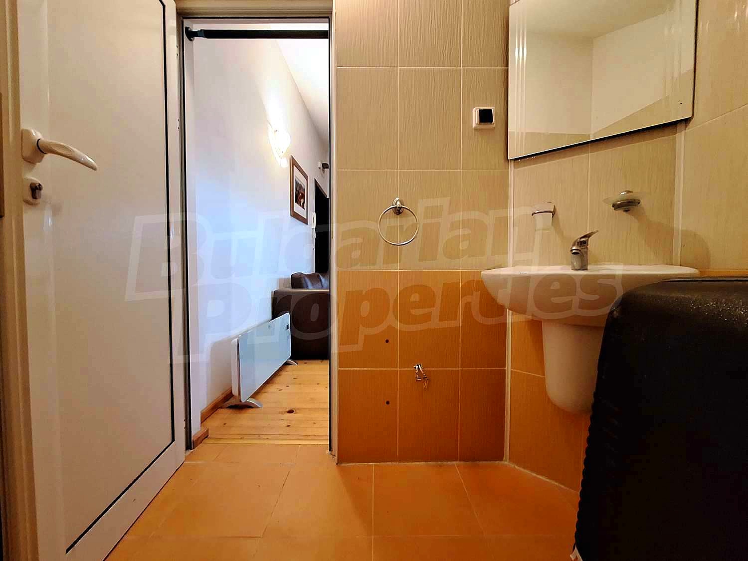 Gallery Picture 17