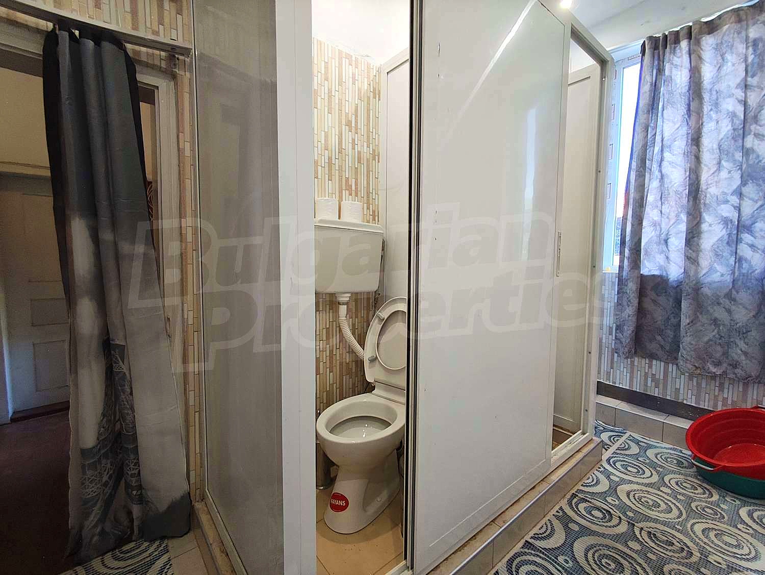 Gallery Picture 5
