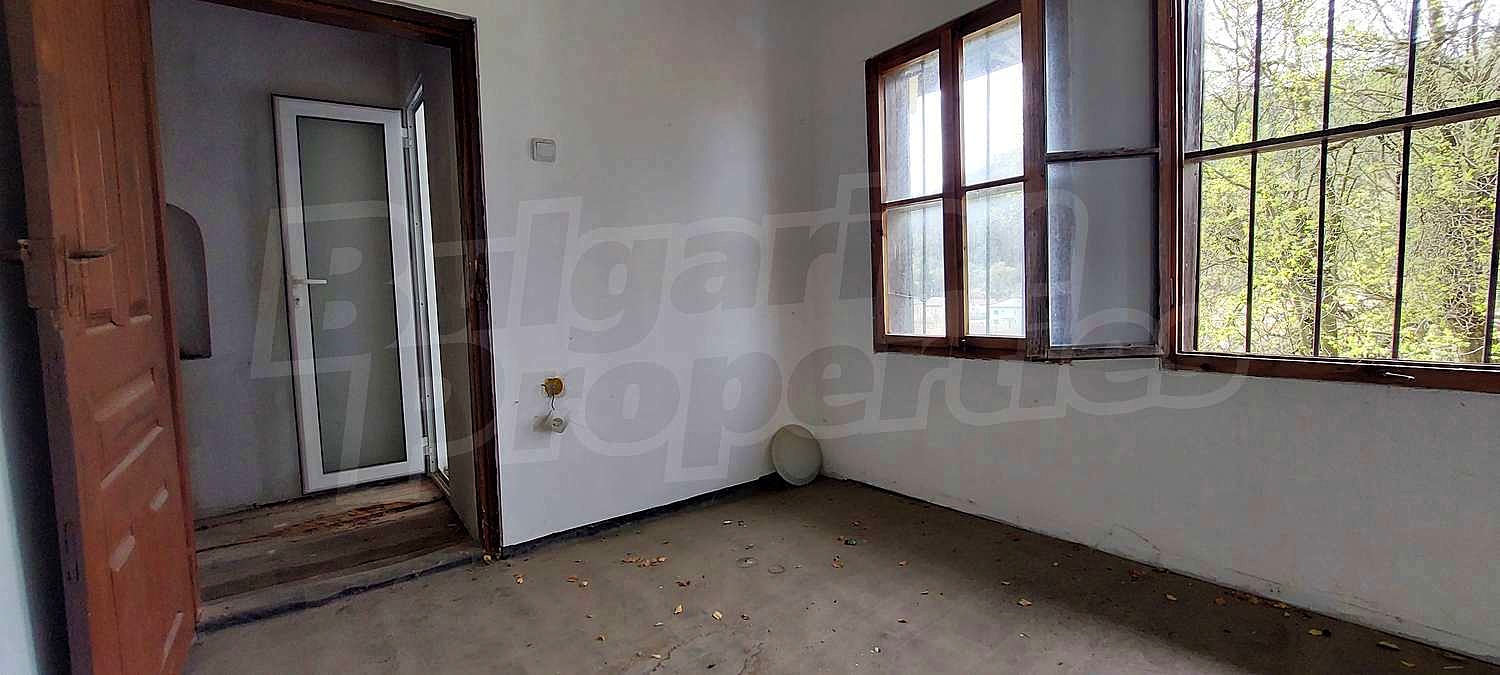 Gallery Picture 5