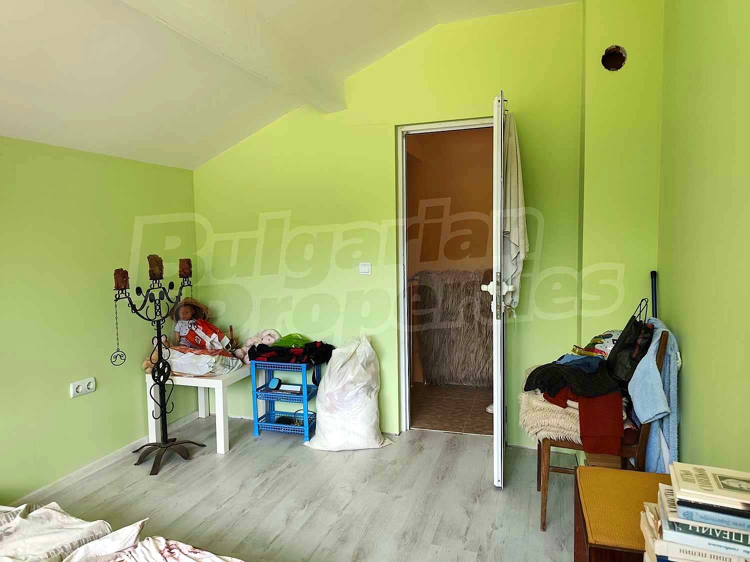 Gallery Picture 29
