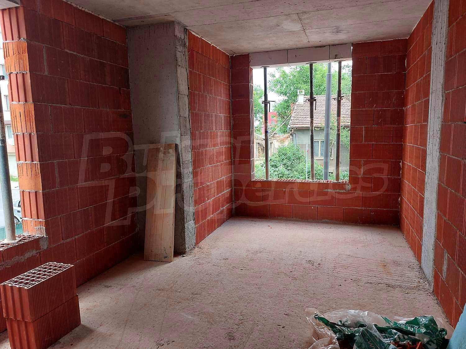 Gallery Picture 5